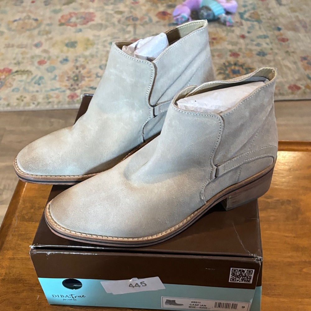 Diba True New in Box  Beige Suede Caspian Ankle Boots